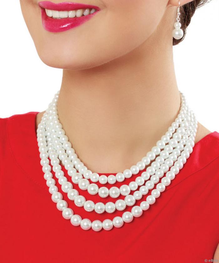 Colier elegant din patru siruri de perle albe
