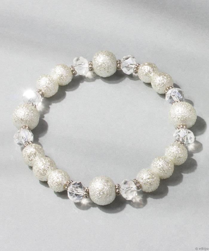 Brăţară din perle albe, gofrate, cu cristale