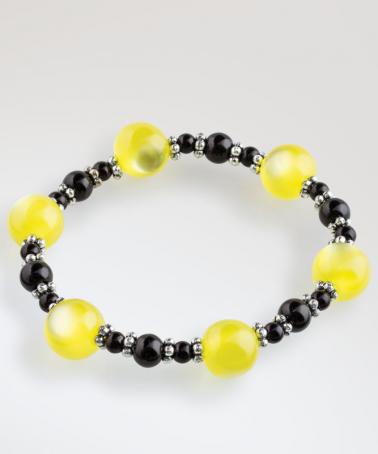 Bratara negru-galben din răşină şi perle de sticlă
