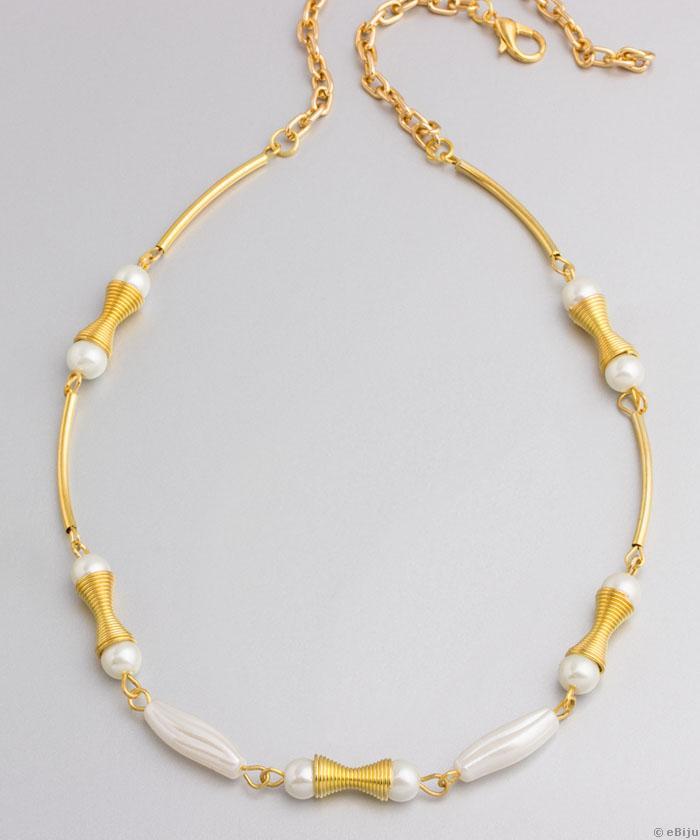 Colier din elemente clepsidrice cu perle de sticlă crem