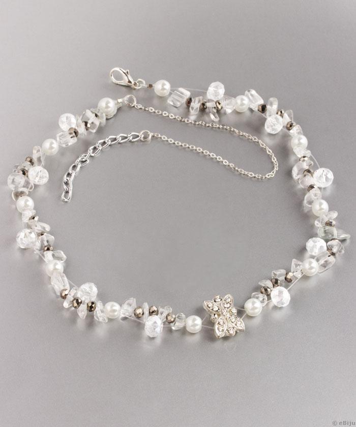 Colier din perle de sticlă albe, cu cristale