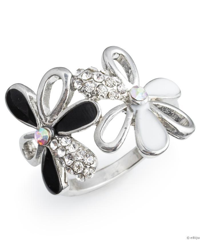 Inel în formă de flori, metal argintiu si cristale