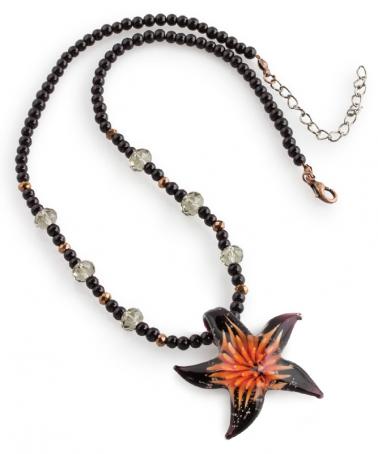 Pandantiv negru-portocaliu stea de mare, din sticlă, cu perle de sticlă negre şi cristale 
