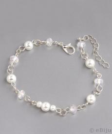 Brăţară din perle de sticlă albe, cu cristale