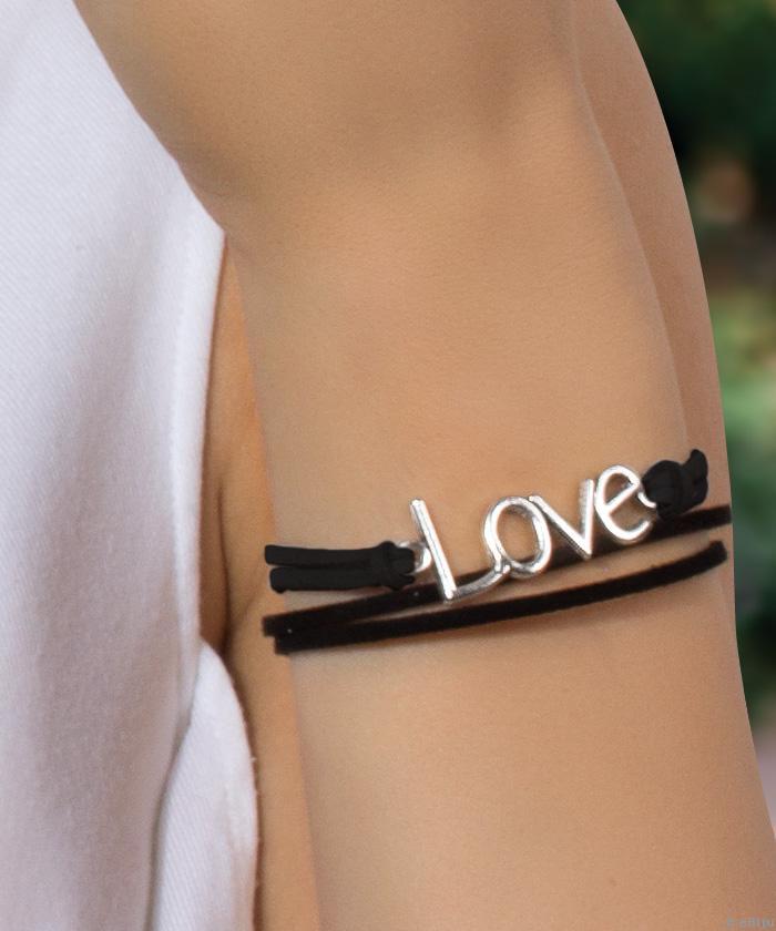 Brăţară suede negru, cu textul “Love”