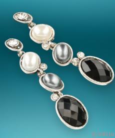 Cercei perle ovale, negru cu alb si gri, metal cu perle de sticla si strasuri
