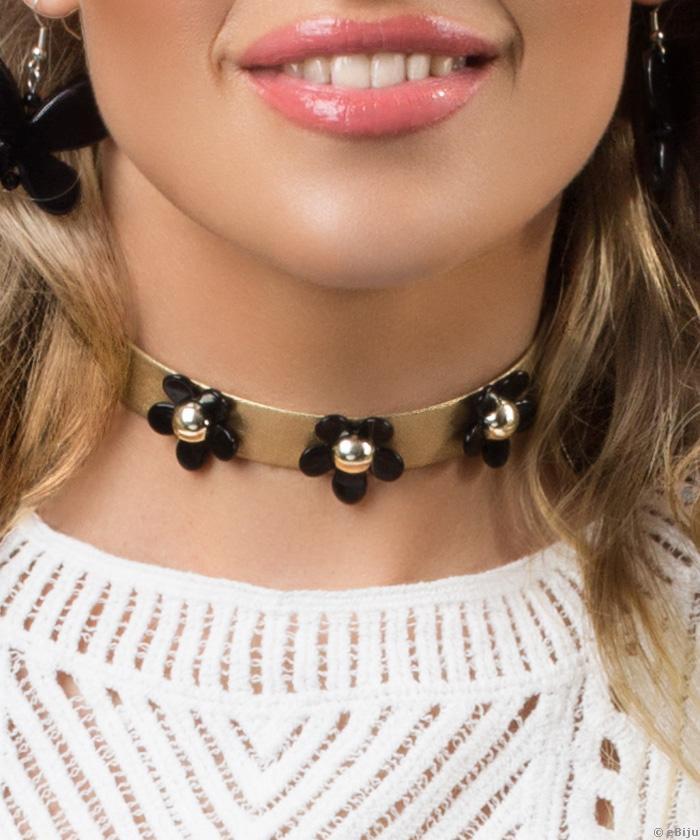 Choker auriu cu flori negre