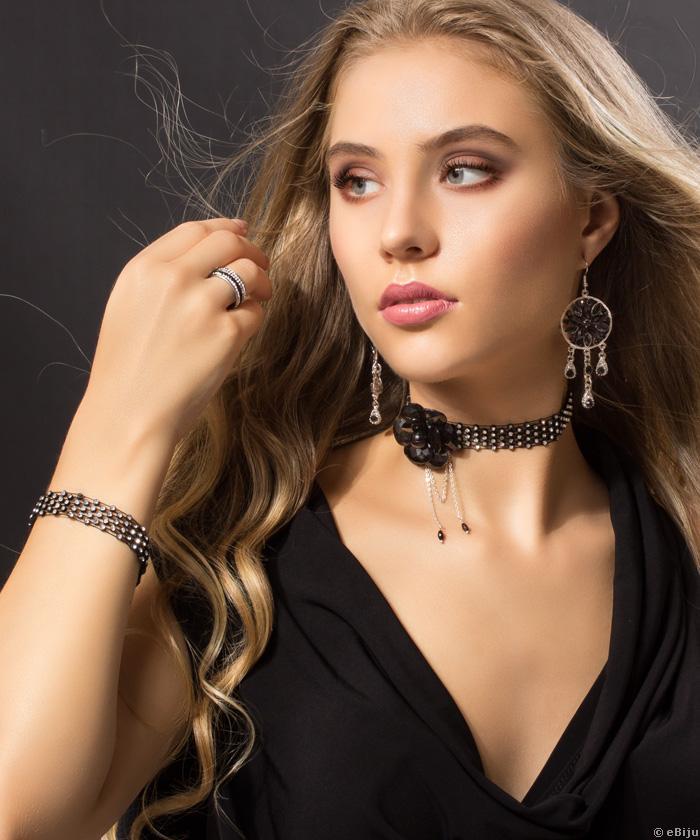 Choker negru cu cristale si floare neagra