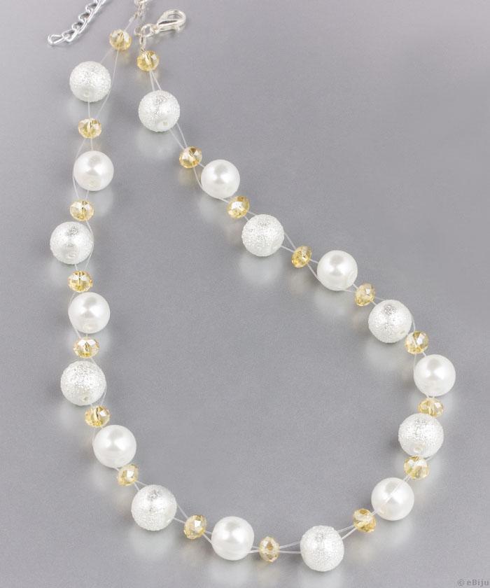Colier din perle de sticlă albe şi cristale rondelle