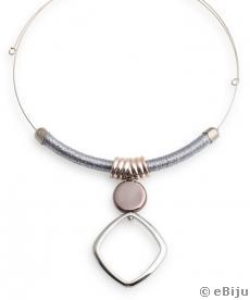 Colier minimalist, elemente acrilice