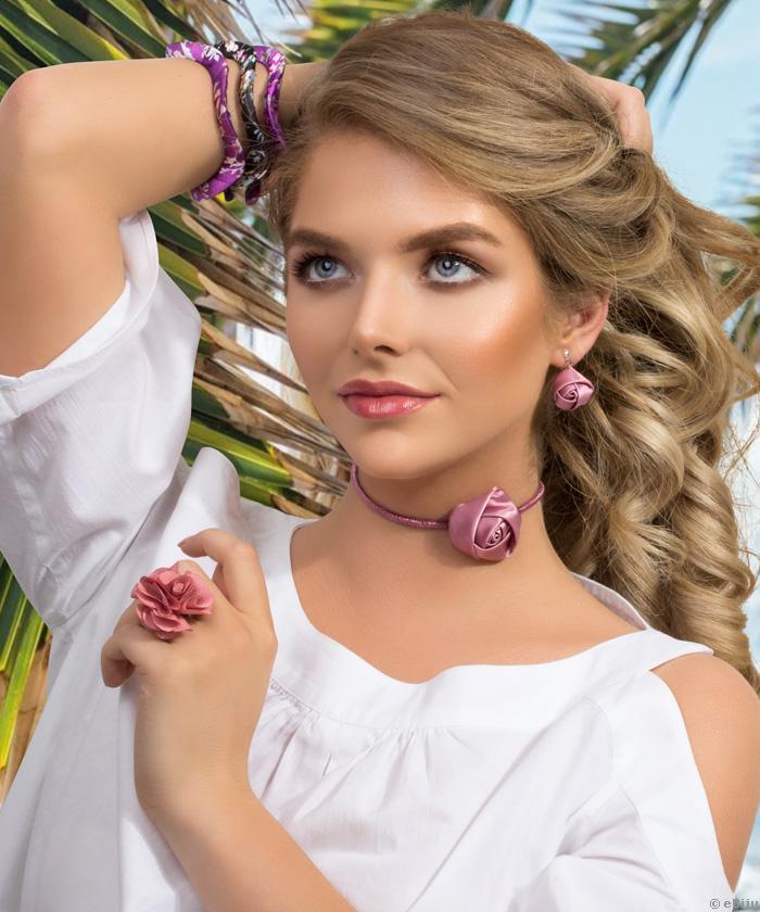 Colier tip choker cu trandafir bordo