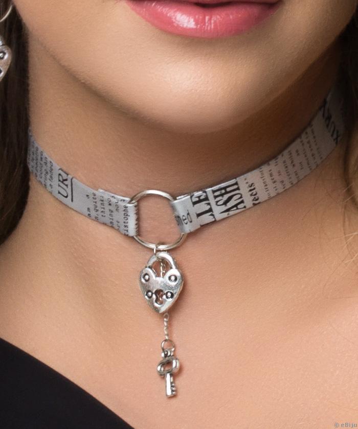 Colier tip choker, piele ecologică cu ‘newspaper print’