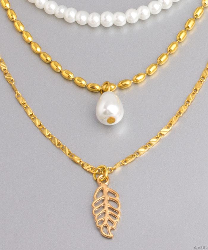 Colier triplu, auriu, cu perle şi pandantive