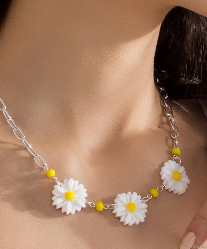 Colier White Daisy