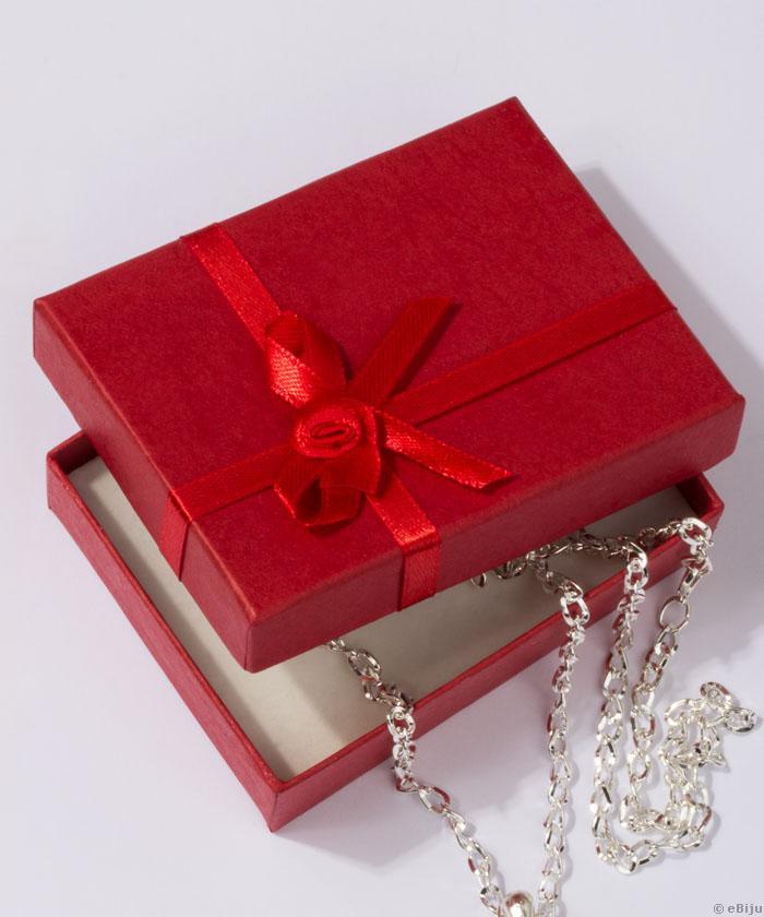 Cutiuţă cadou pentru bijuterii