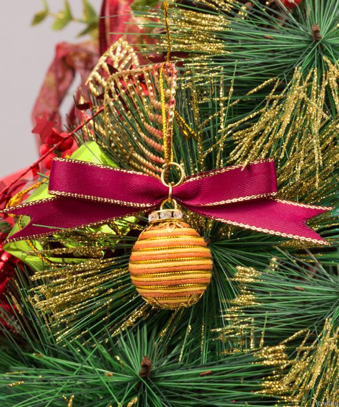 Glob decorativ de Crăciun, cu mărgea oranj-galben-auriu, cu fundiţă din satin