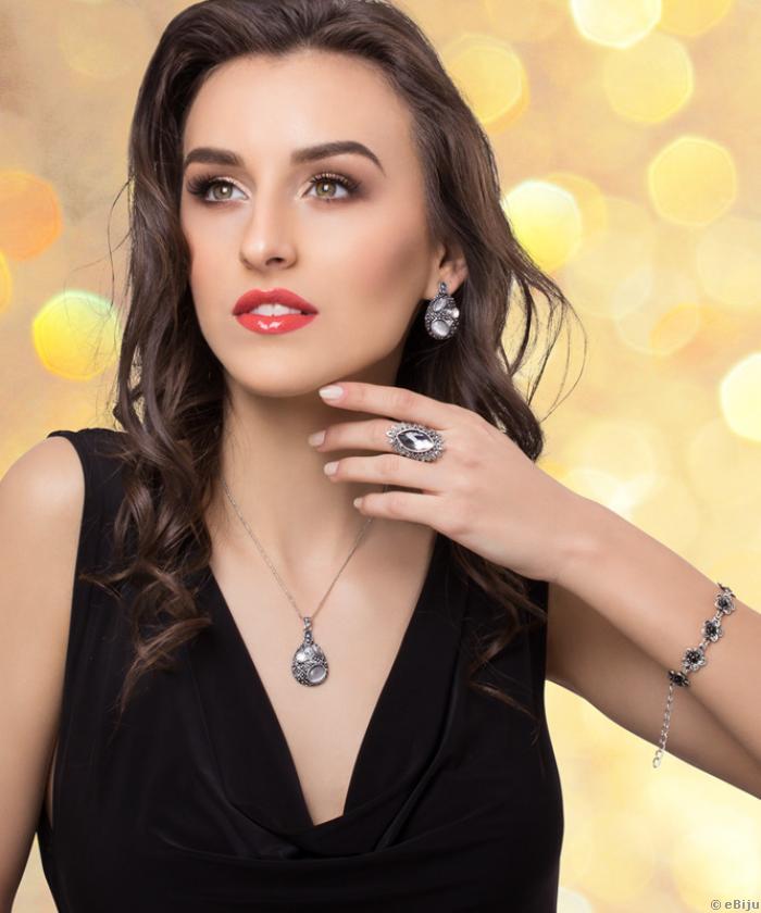 Inel Antique Marquise, culoarea diamantului negru