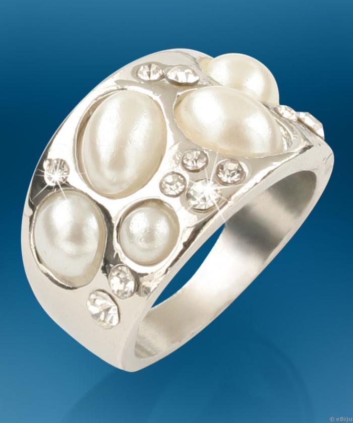Inel din metal argintiu cu cristale si perle albe, marime 17 mm