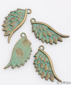 Pandantiv aripă turcoaz antichizat, metal, culoarea bronzului, 3 x 1.5 cm