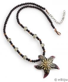 Pandantiv negru-alb stea de mare, din sticlă, cu perle de sticlă negre şi cristale 